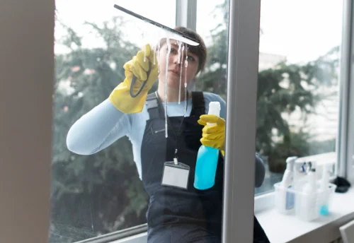 Nettoyage de vitres intérieures et extérieures à Lévis-Saint-Nom